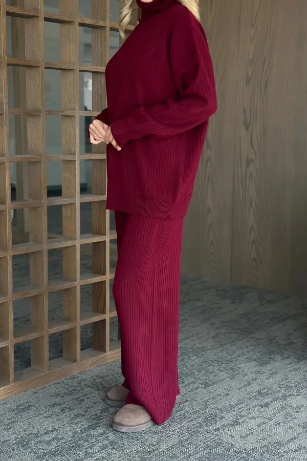 Ensemble col roulé bordeaux en maille côtelée - 4671