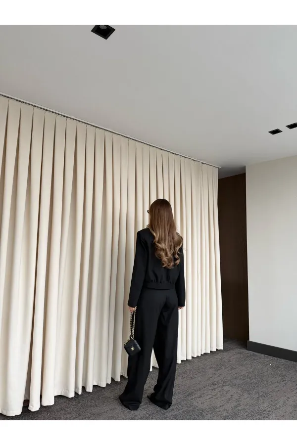 Ensemble veste courte et pantalon noir - 9689