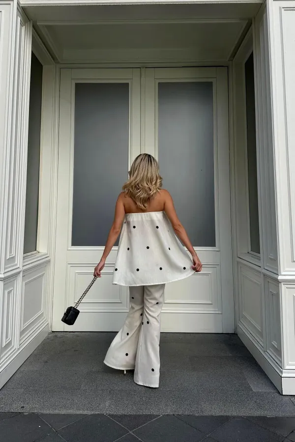 Beyaz Siyah Puantiyeli Straplez Bluz Pantolon Takım