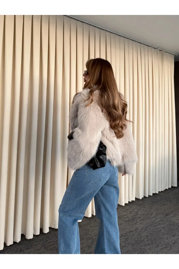 Manteau en fourrure beige - 9679