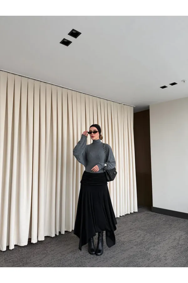 Jupe noire à ceinture froncée - 3366
