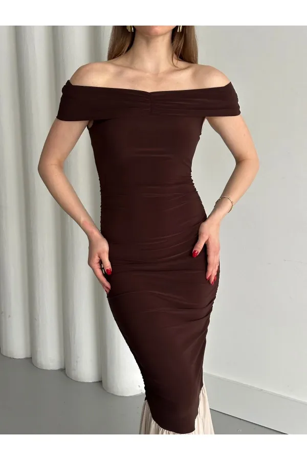 Kahverengi Kayık Yaka Fırfırlı Elbise - 4798