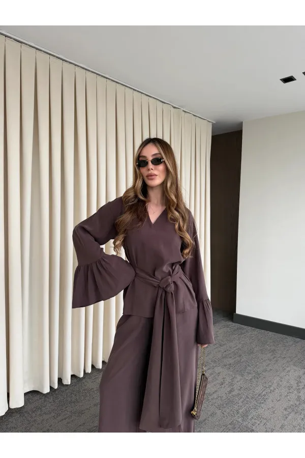 Brown Blouse and Pants Set with Ruffled Sleeves - 0812 Brown Blouse and Pants Set with Ruffled Sleeves - 0812