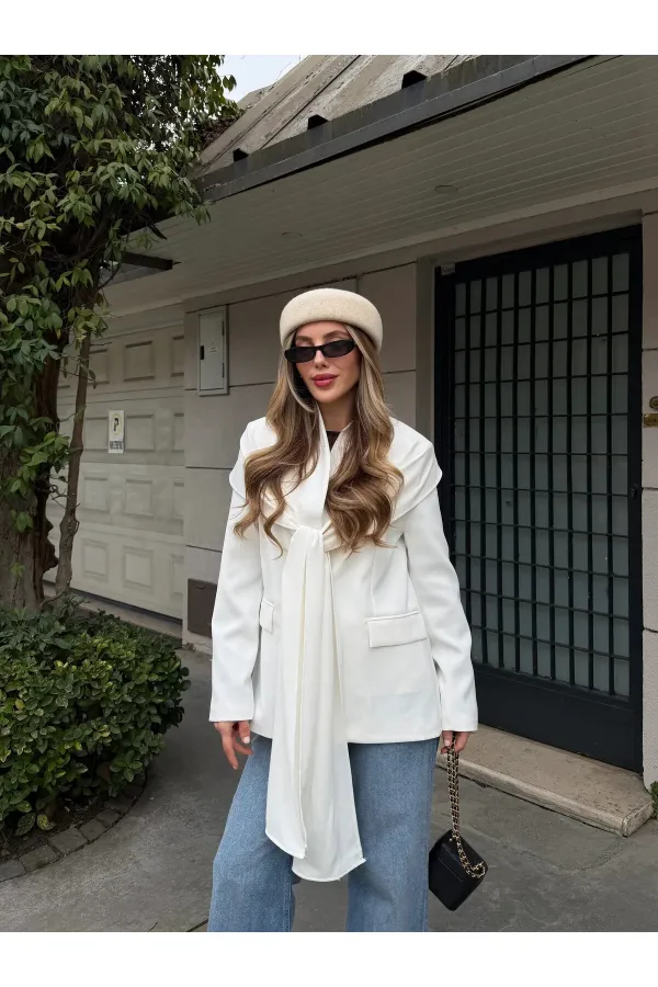 Beyaz Gold Düğmeli Şallı Ceket - 9721
