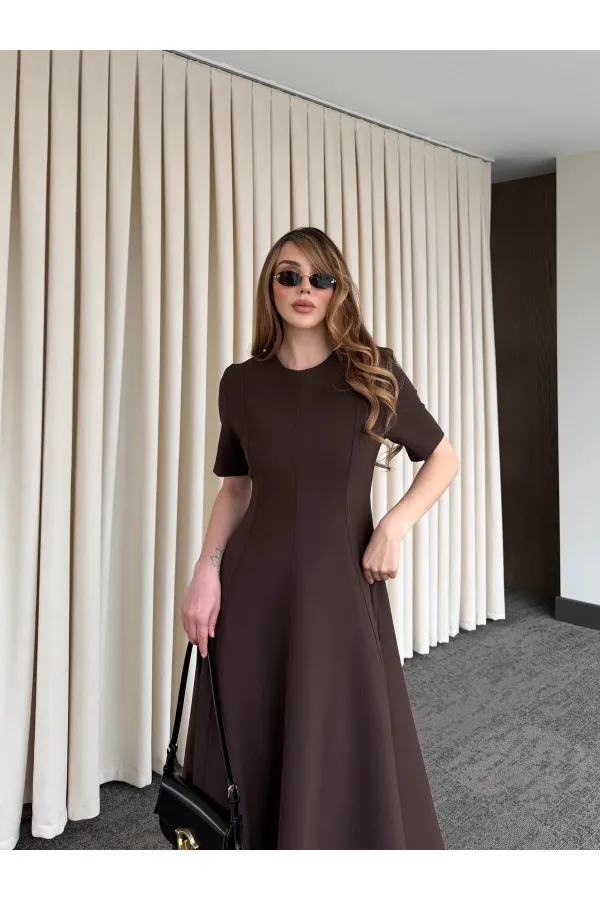 Kahverengi Seyyar Broşlu Elbise - 3151