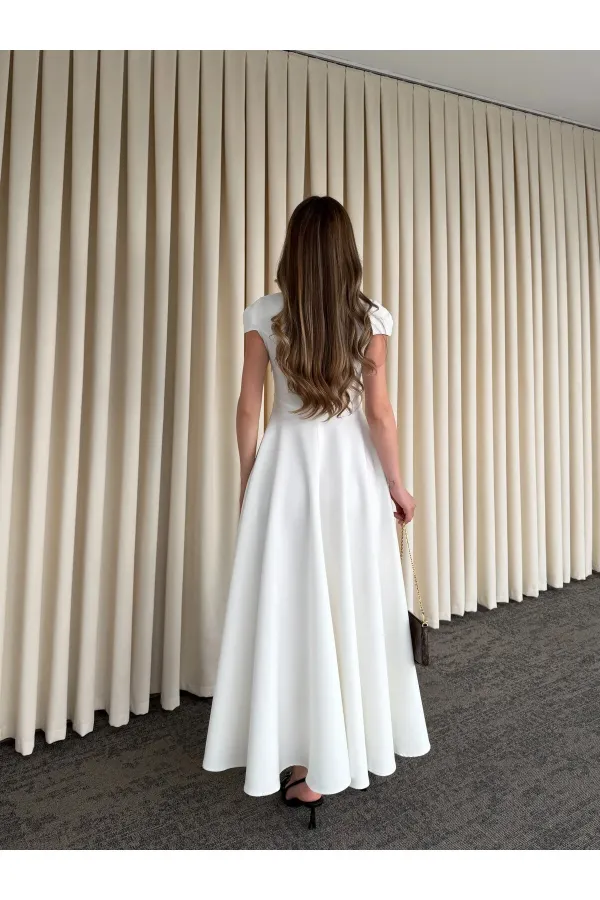 Beyaz Mini V Yaka Elbise - 242480