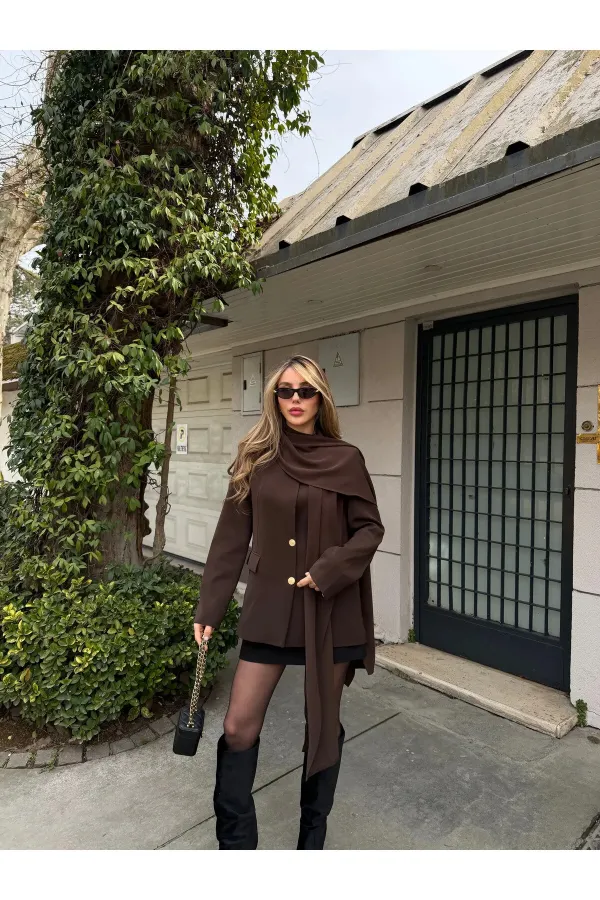 Veste châle marron à boutons dorés - 9721