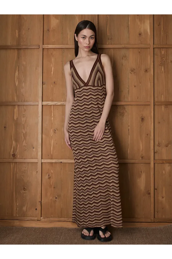 Robe de plage marron à motif zigzag - 7247