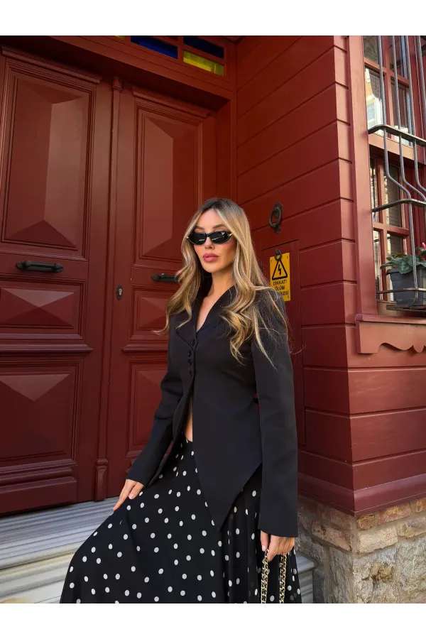 Siyah Asimetrik Kesim Kuşaklı Ceket - 3001