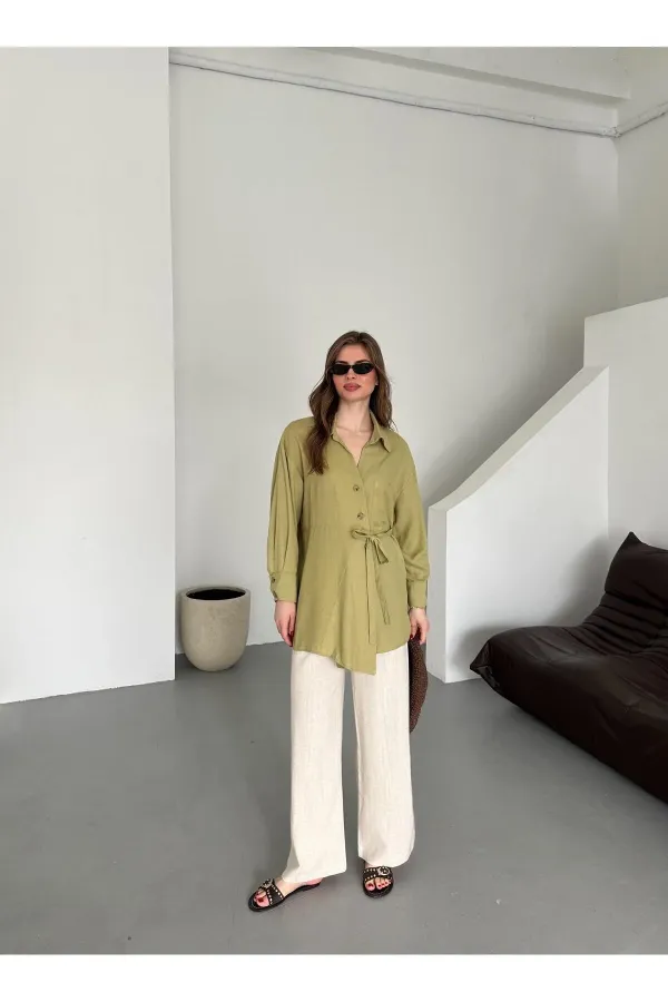 Chemise kaki 100 % coton à boutons croisés avec ceinture