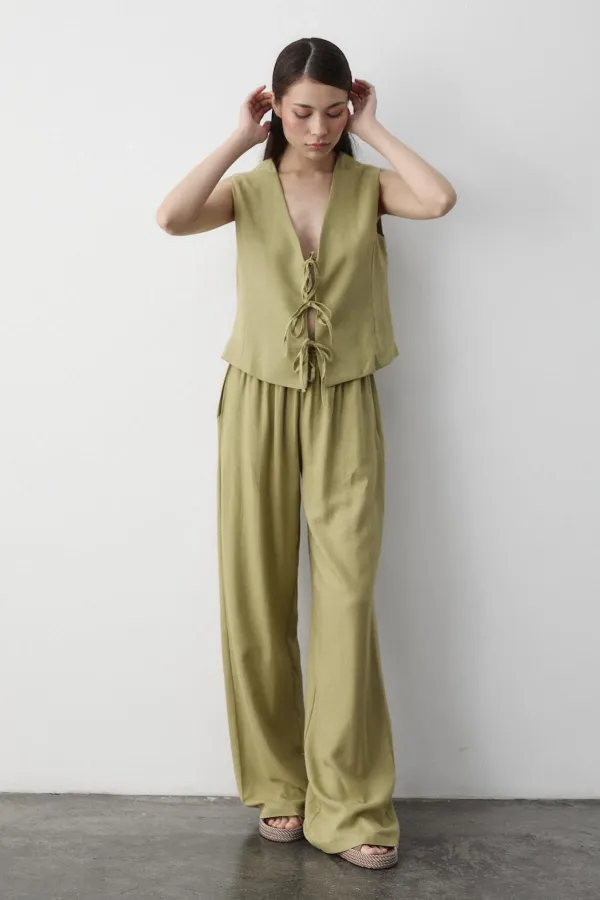 Ensemble gilet en mousseline kaki à 3 lacets