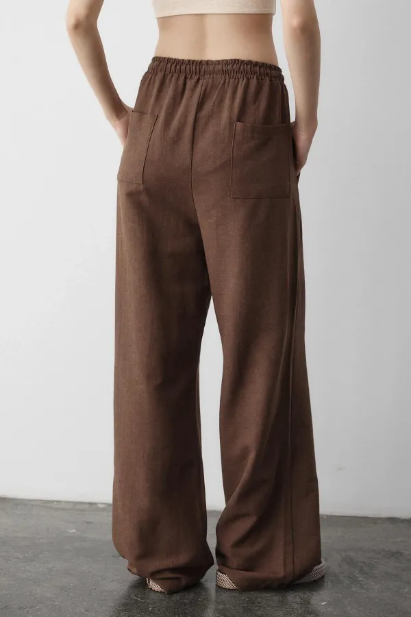 Pantalon marron en coton et lin avec taille élastique