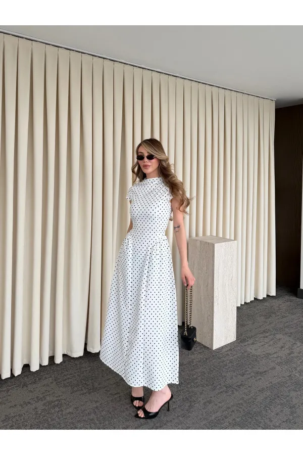 Beyaz Puantiyeli Uzun Elbise - 5092