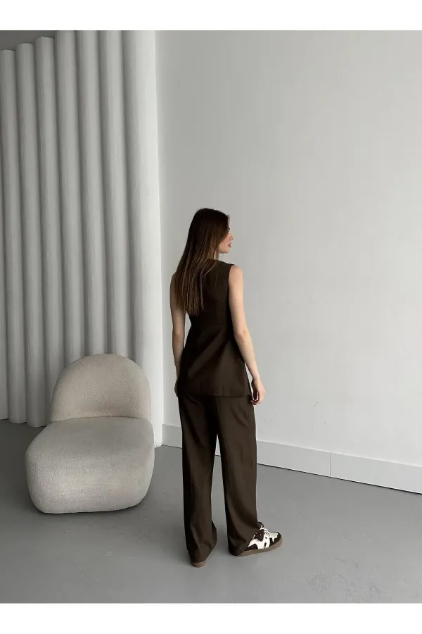 Ensemble gilet et pantalon croisé marron