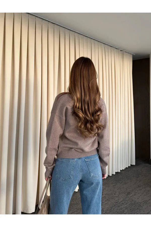 Bej İkili V Yaka Kazak - 251206