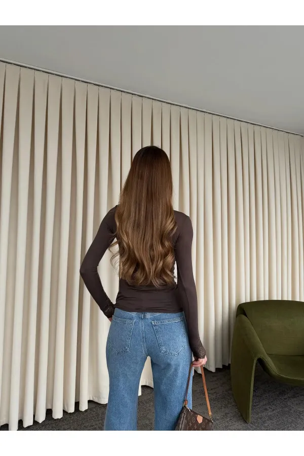 Chemisier marron en cachemire texturé à col en V avec détails en dentelle - 1727