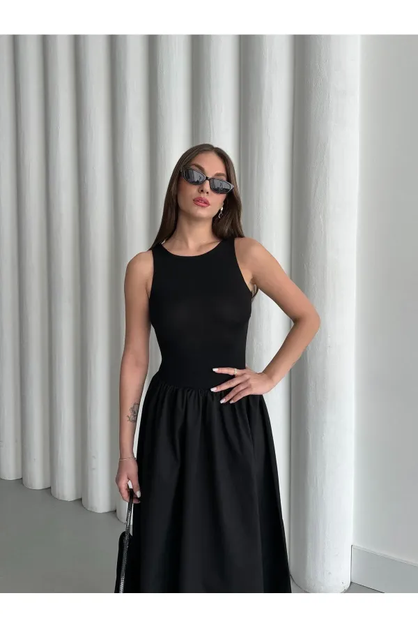 Siyah Sıfır Kol Pileli Elbise