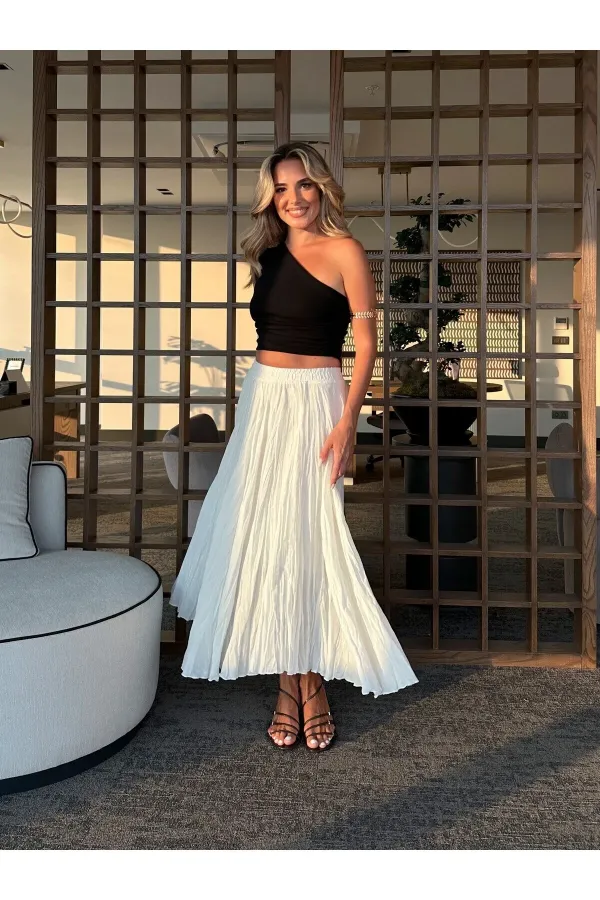 Siyah Tek Omzu Açık Asimetrik Bluz - 251006