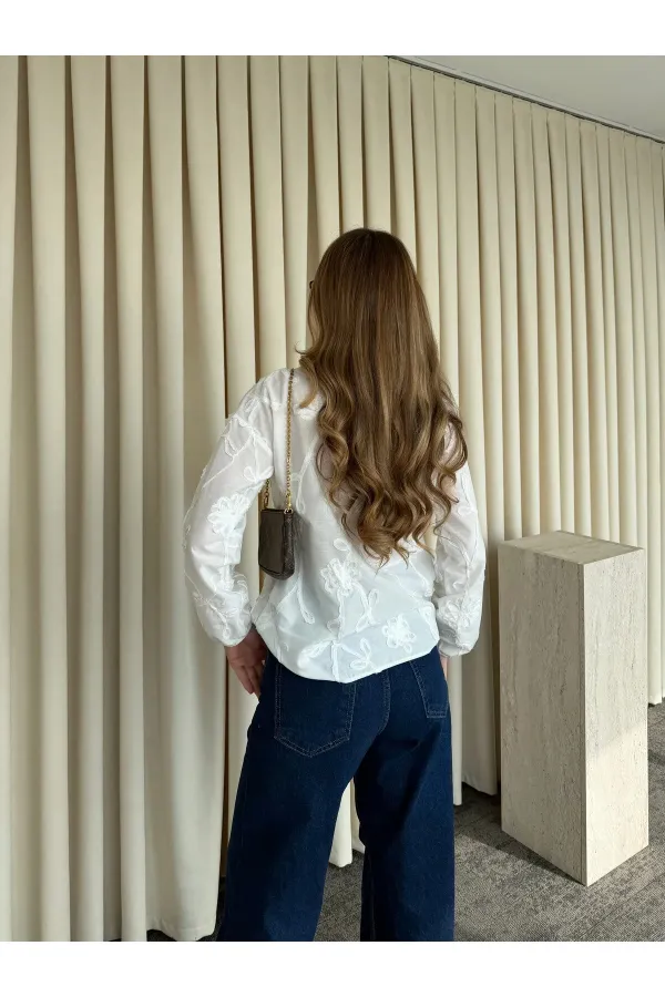 Ekru Kolu Lastikli Nakışlı Gömlek - 4231