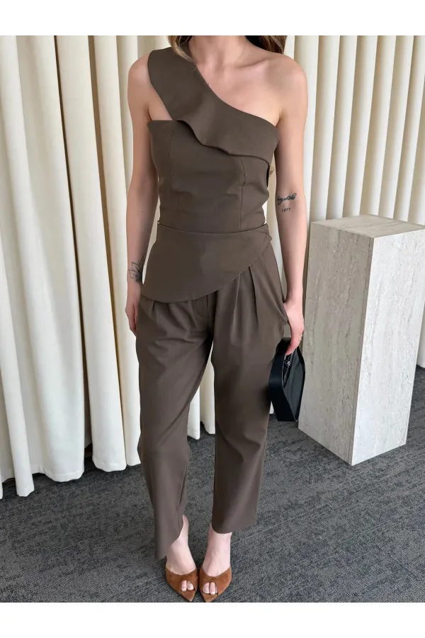 Sütlü Kahve Tek Omuz Tasarım Yaka Bluz Pantolon Takım - 8003