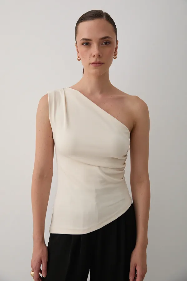 Ekru Tek Omzu Açık Asimetrik Bluz - 251006