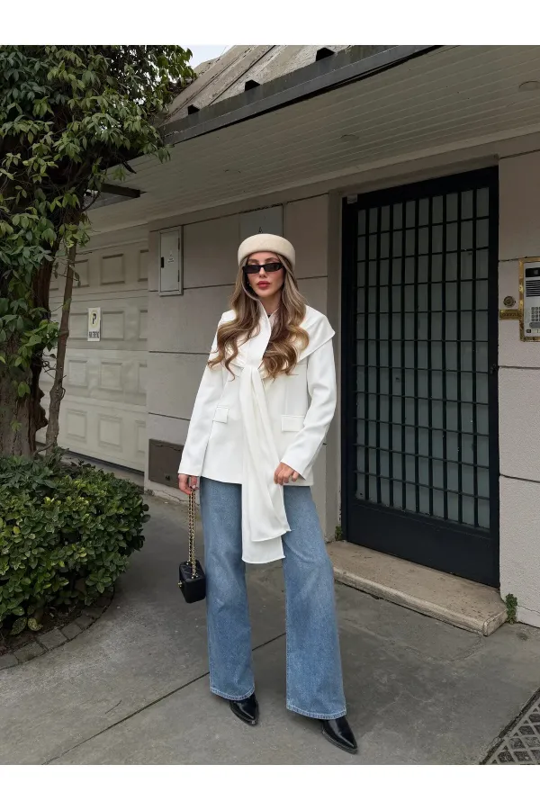 Beyaz Gold Düğmeli Şallı Ceket - 9721