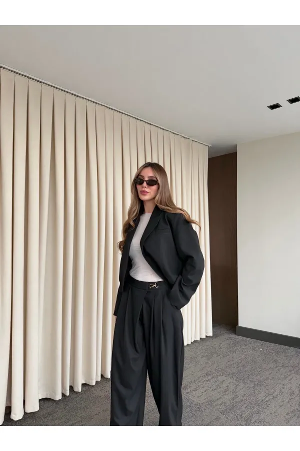 Ensemble veste courte et pantalon noir - 9689