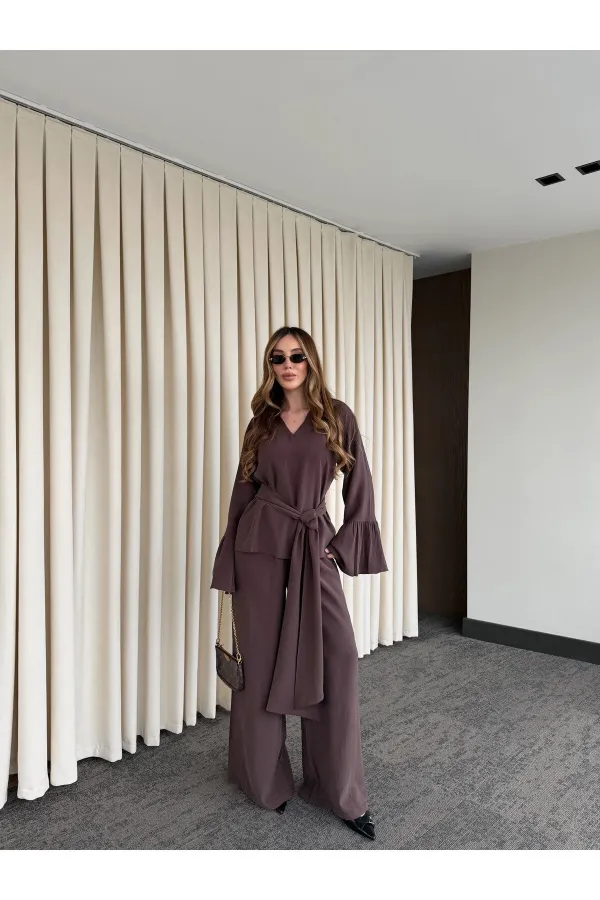 Brown Blouse and Pants Set with Ruffled Sleeves - 0812 Brown Blouse and Pants Set with Ruffled Sleeves - 0812