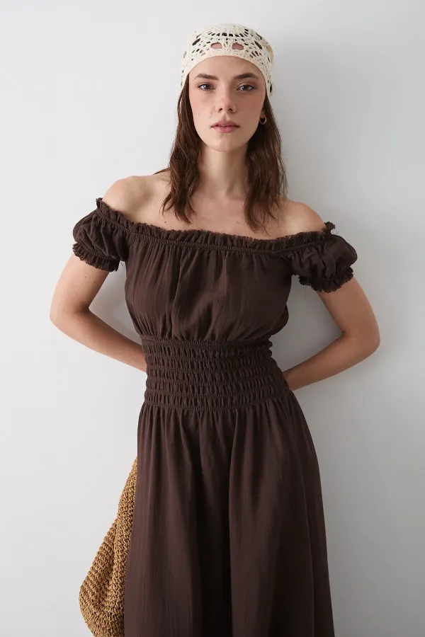 Kahverengi Büzgülü Elbise - 2002