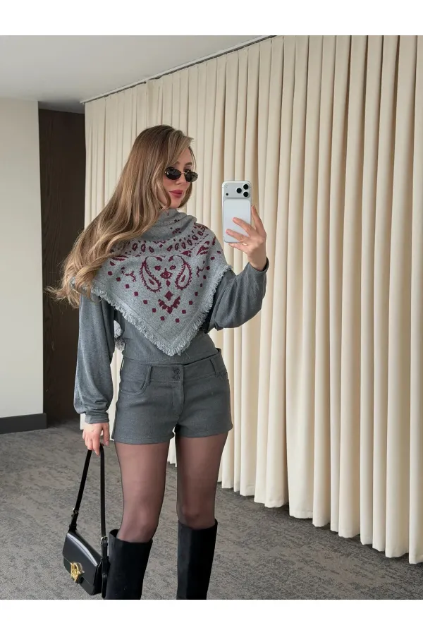 Écharpe tricotée à motifs gris et bordeaux - 251003