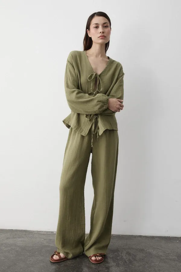 Haki %100 Pamuk Bağlamalı Bluz Pantolon Takım