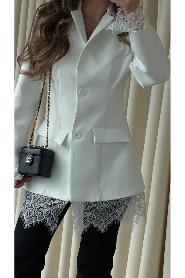 Beyaz Eteği Manşeti Dantelli Ceket - 2861