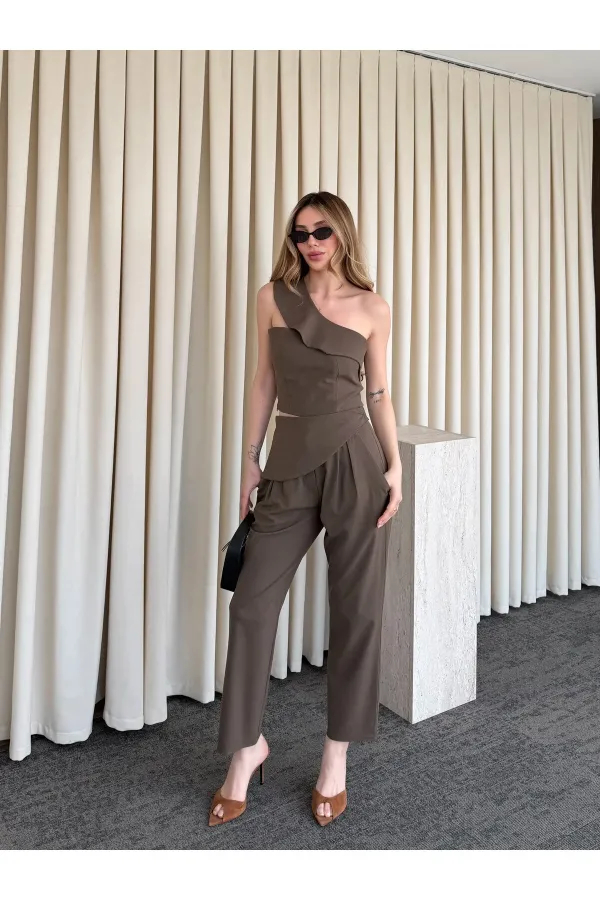 Sütlü Kahve Tek Omuz Tasarım Yaka Bluz Pantolon Takım - 8003