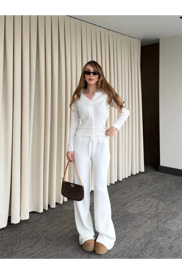 Off-white Lace Two-Piece Knit Set - 2602 Off-white Lace Two-Piece Knit Set - 2602