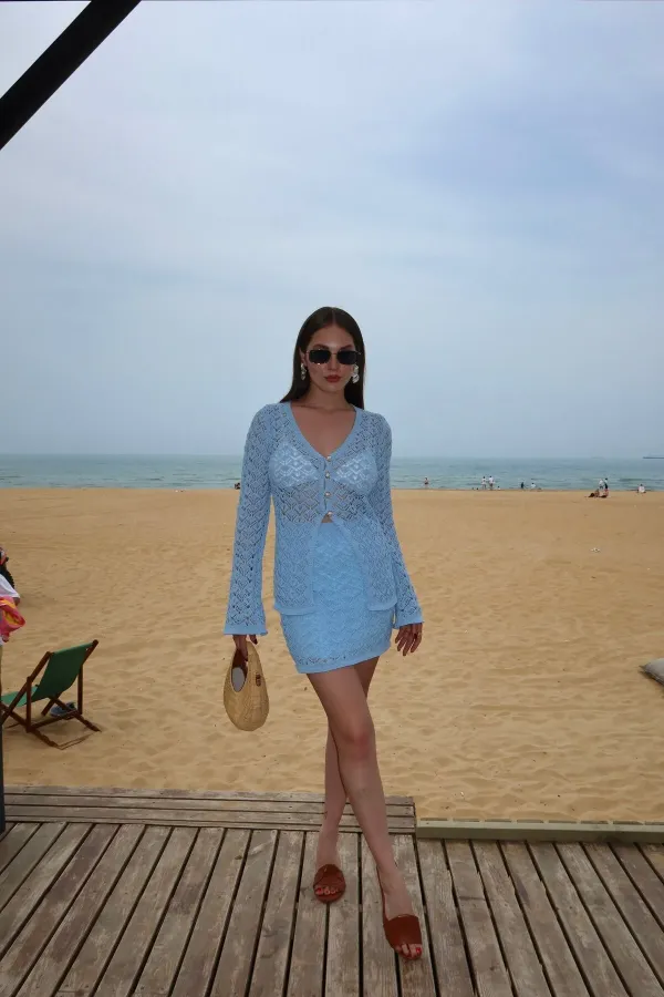 Ensemble cardigan et jupe à boutons en perles bleues - 7221