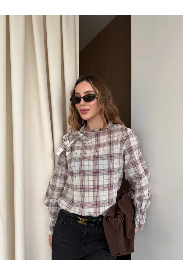 Taş Yakası Fiyonk Detaylı Gömlek - 507