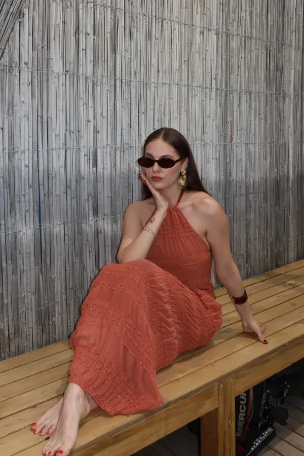 Ensemble chemisier et jupe en mousseline à sequins couleur carrelage