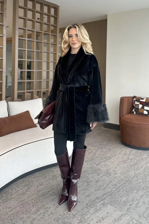 Veste en cachemire noir à manches en fourrure - 2509