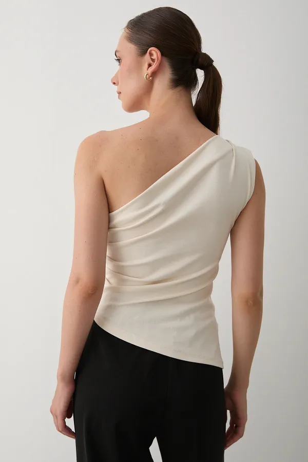 Ekru Tek Omzu Açık Asimetrik Bluz - 251006