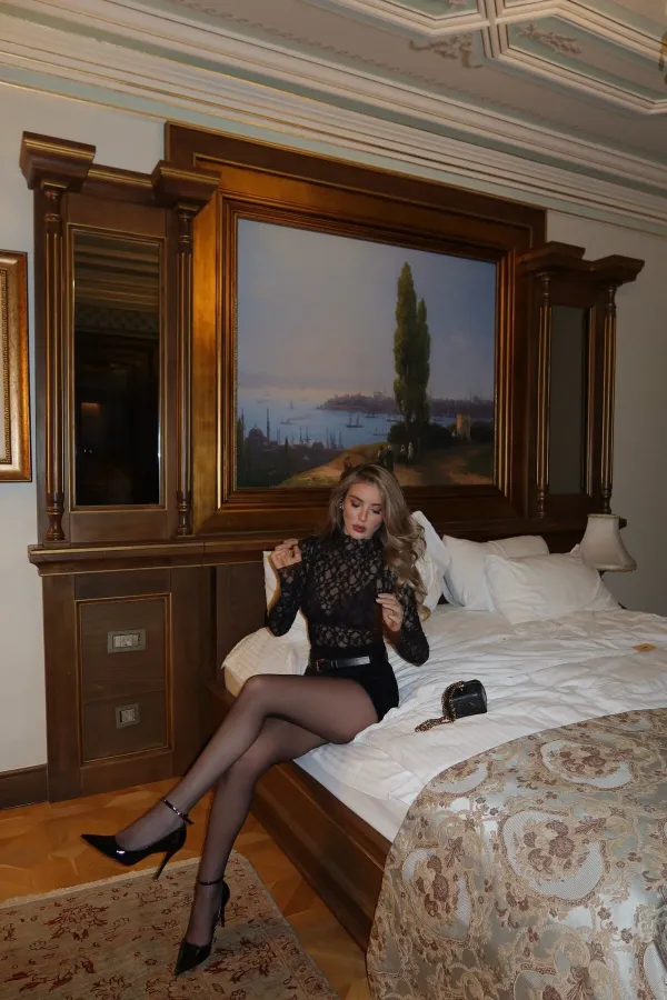 Chemisier en dentelle noire - 251090