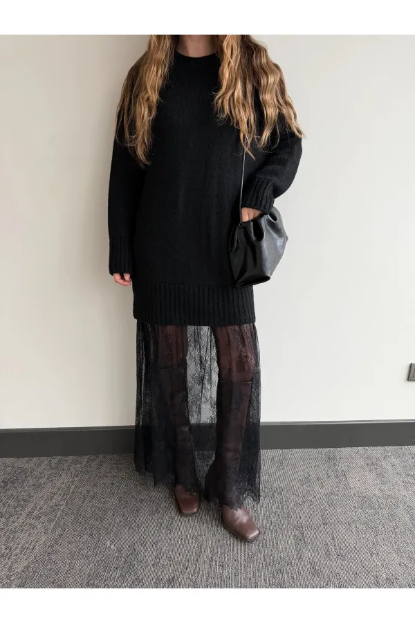 Siyah Tül Detaylı Uzun Triko Elbise - 251009