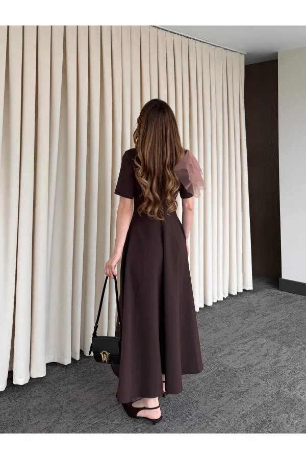 Kahverengi Seyyar Broşlu Elbise - 3151