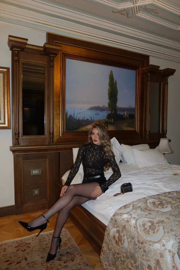 Chemisier en dentelle noire - 251090