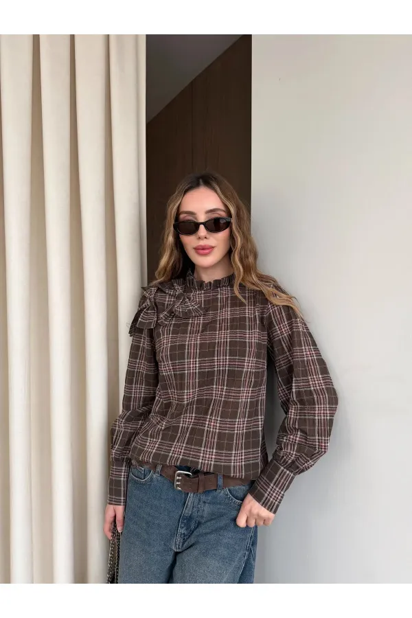 Kahverengi Yakası Fiyonk Detaylı Gömlek - 507