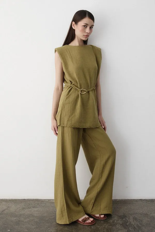 Haki Aksesuar Detaylı İkili Takım