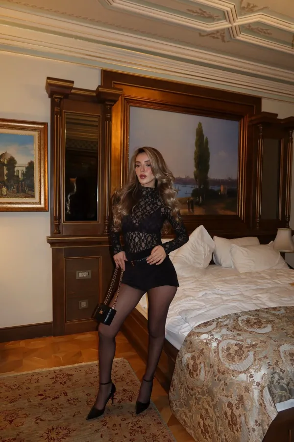 Chemisier en dentelle noire - 251090