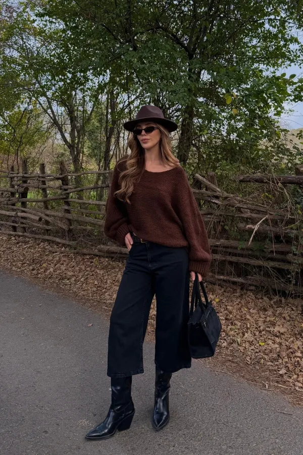 Kahverengi Kayık Yaka Kazak - 4338