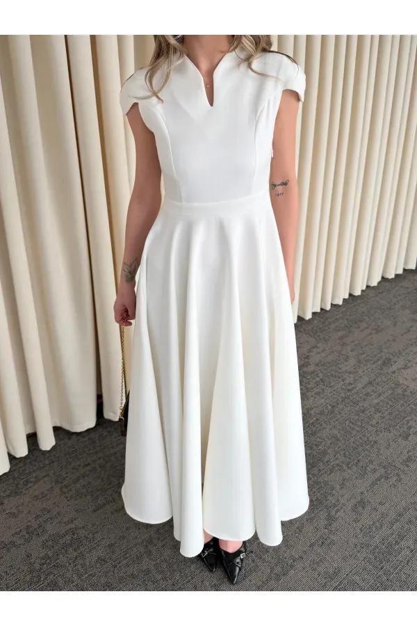 Beyaz Mini V Yaka Elbise - 242480