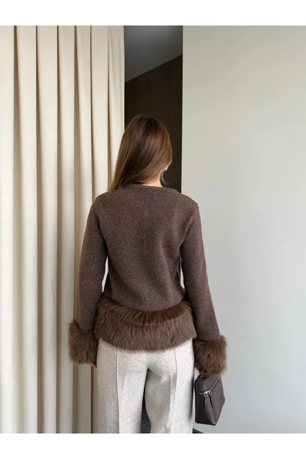 Kahverengi Kolları Kürklü Hırka - 251104
