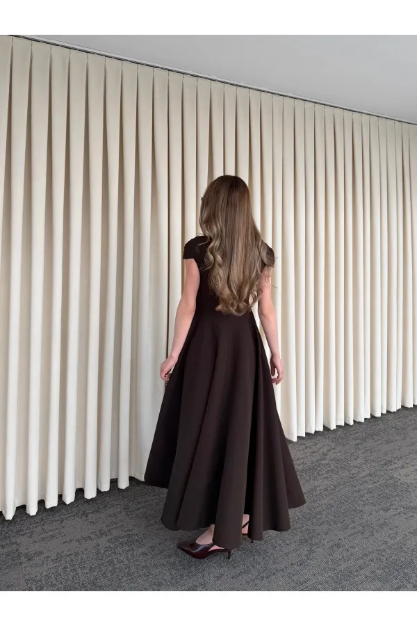 Robe courte marron à col en V - 242480